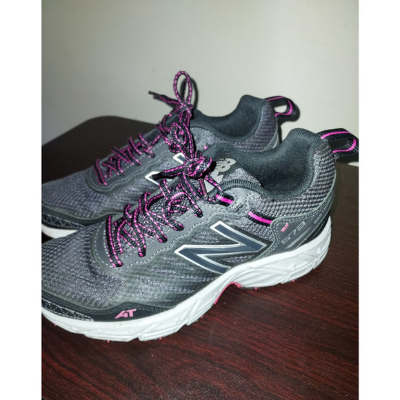 New Balance Womens 573 Sneakers 6.5 Lace Up All Terrain Athletic Comfort Black - Picture 1 of 15